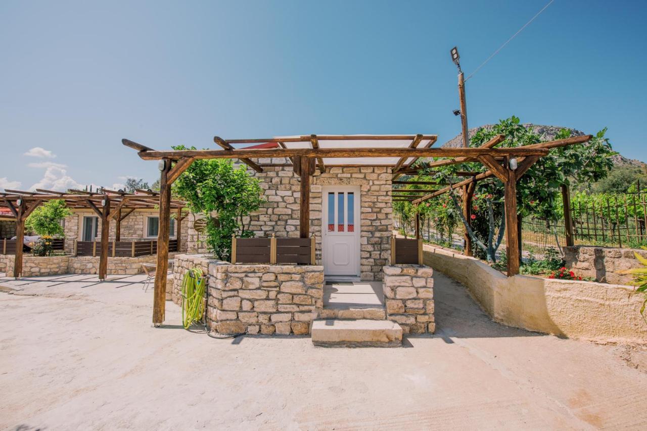 Acrocorinth Apartments Corinth Exterior foto