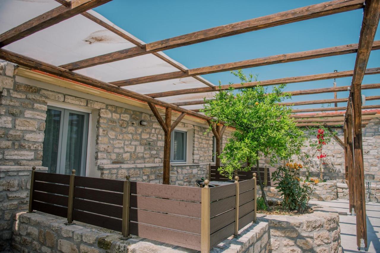 Acrocorinth Apartments Corinth Exterior foto