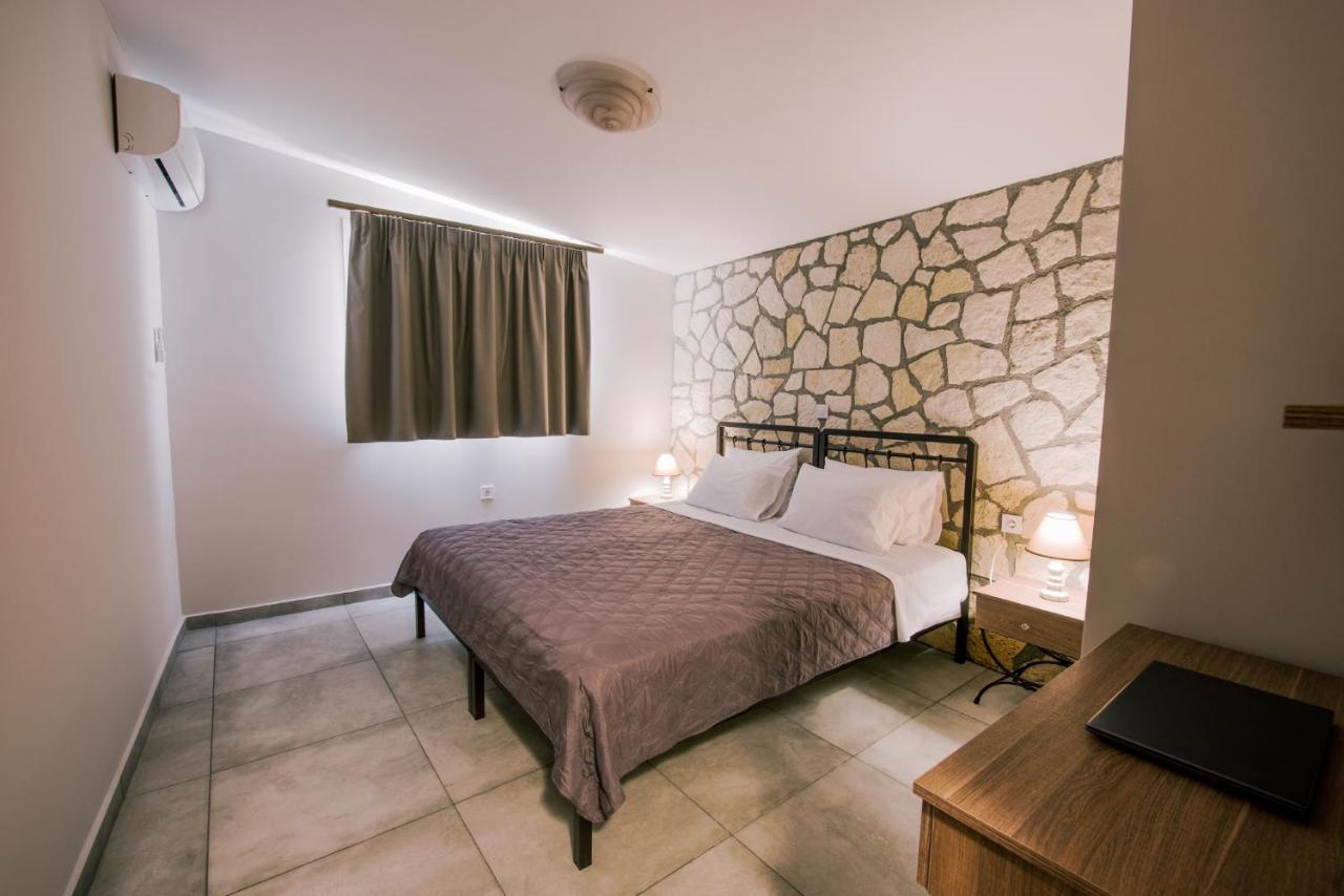 Acrocorinth Apartments Corinth Exterior foto