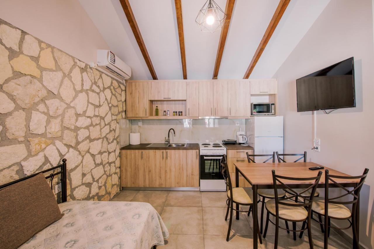 Acrocorinth Apartments Corinth Exterior foto