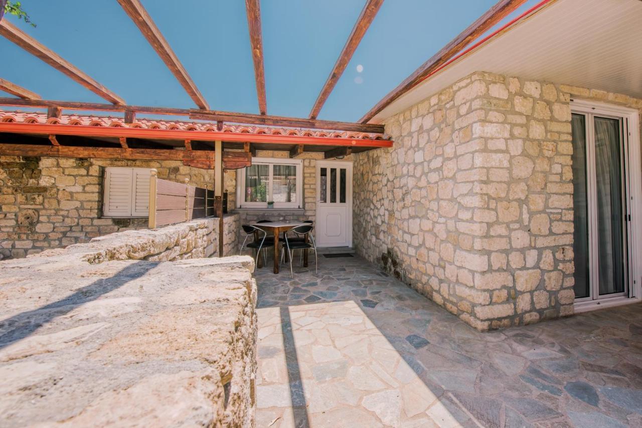 Acrocorinth Apartments Corinth Exterior foto
